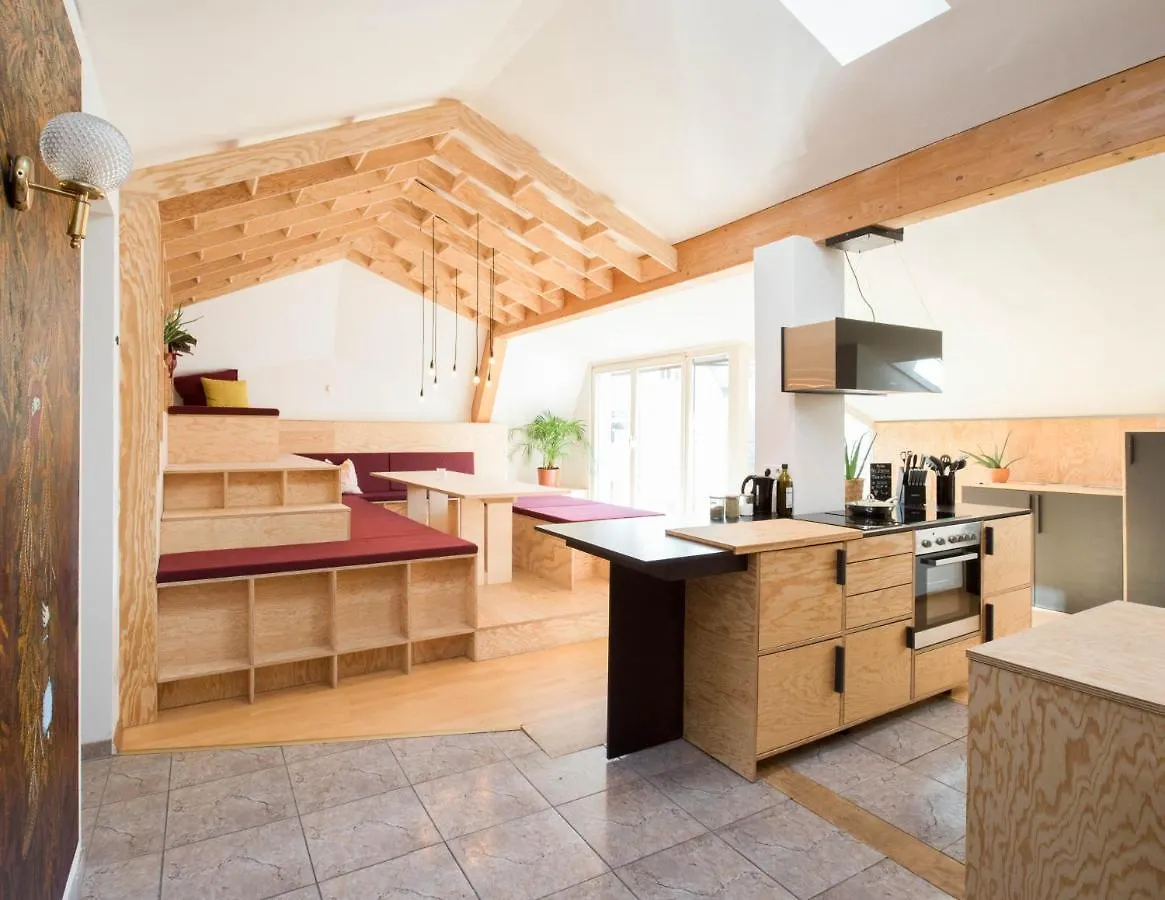 Montagu Hostel Innsbruck Austria